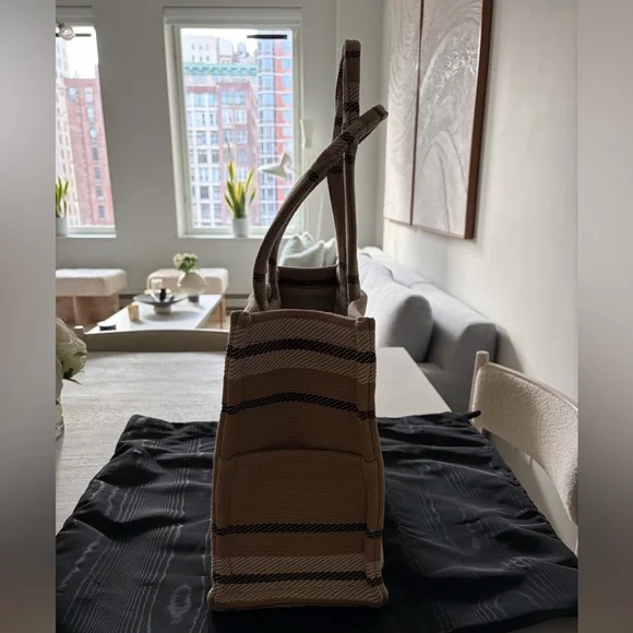 CELINE Jacquard Striped Large Cabas Thais - Picture 3 of 8